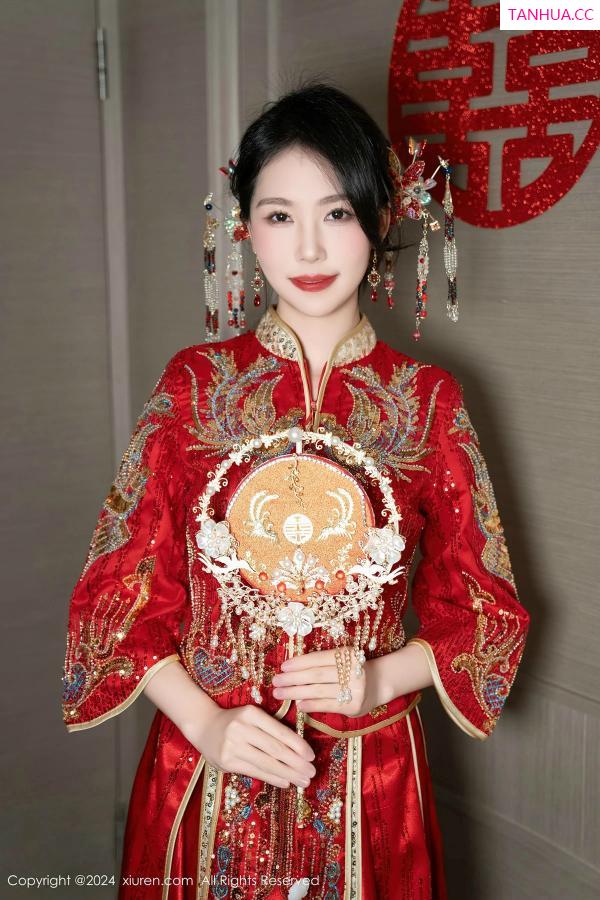 陈若依 抖娘利世 [XiuRen]高清写真图 2024.04.11 No.8376 利世 美腿丝袜第16张图片
